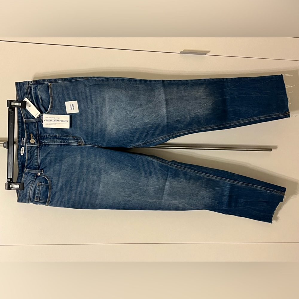 Old Navy Ankle Length Power Straight High Rise Jeans Size 14